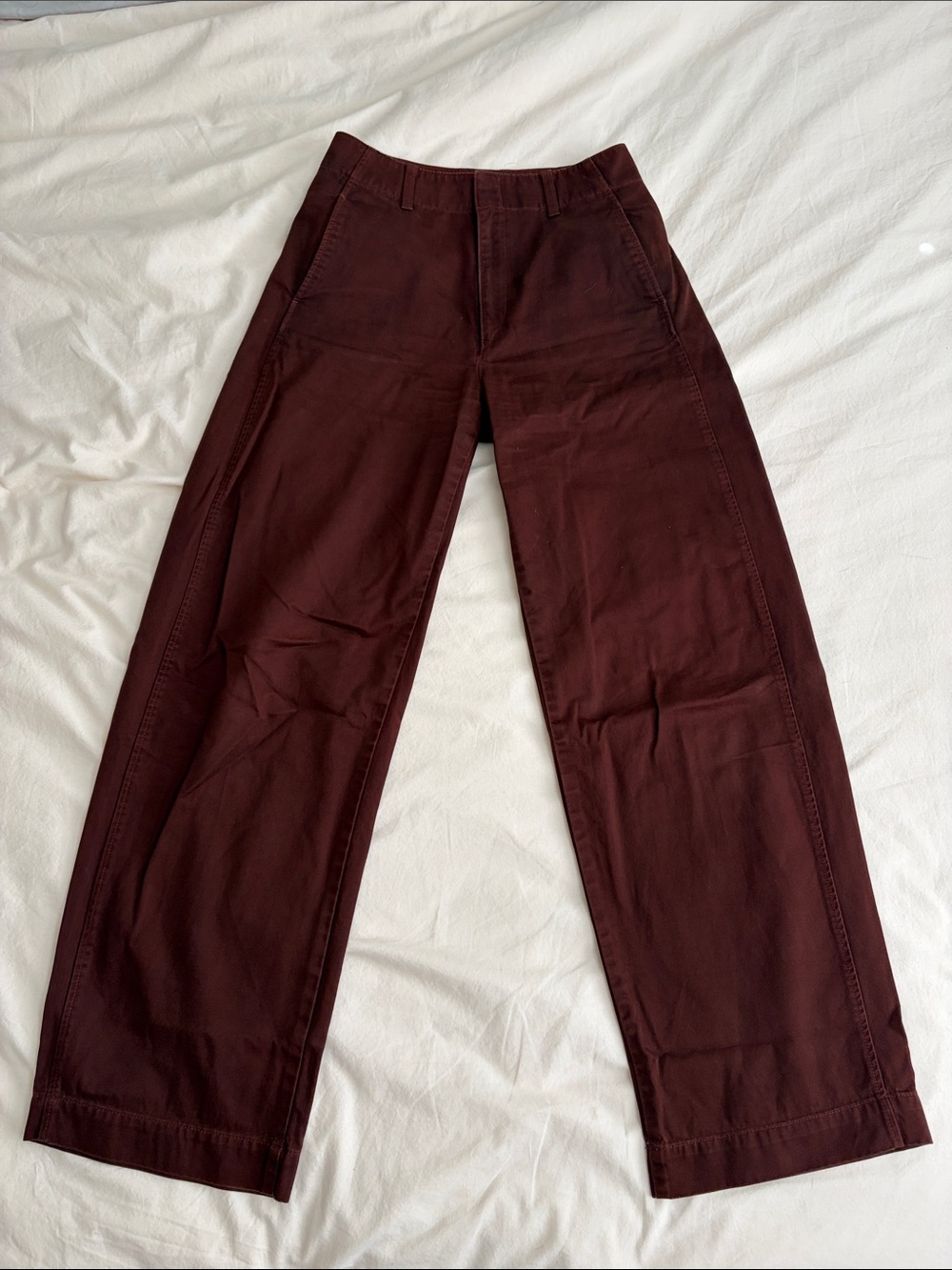 Uniqlo barrel pants women’s Burgundy Classic Workwear Style size 8 medium